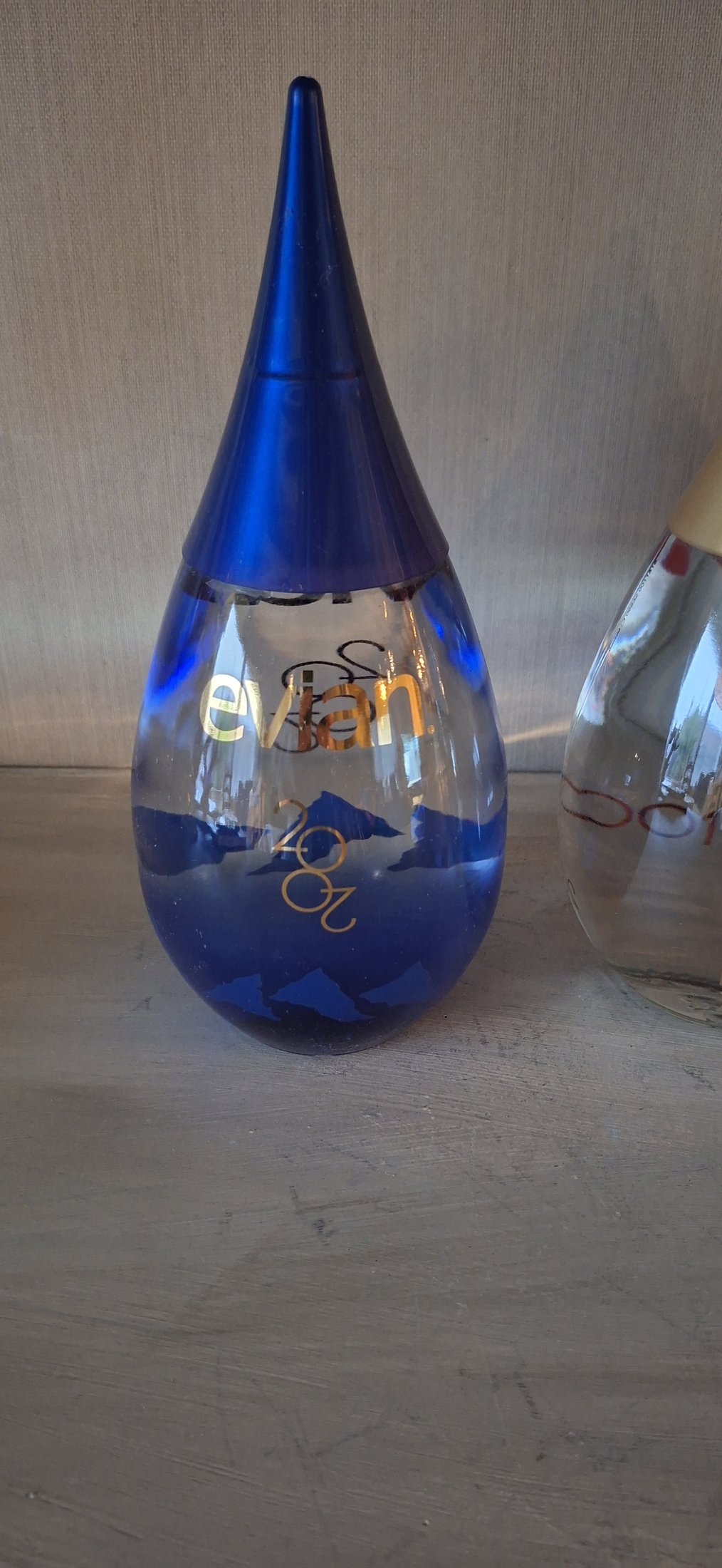 Set van 4 Evian decoratieve flessen